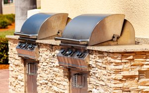 Outdoor Kitchen Spaces