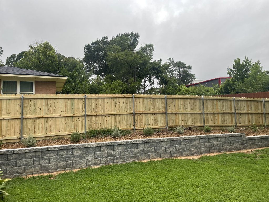Tyler TX loves it fences and walls. Whether your need a privacy fence or to keep your pets and kids in or to keep intruders out a fence is the way to go. We do wood, metal, iron, barbed wire, brick, stone and more to build or repair what you need.